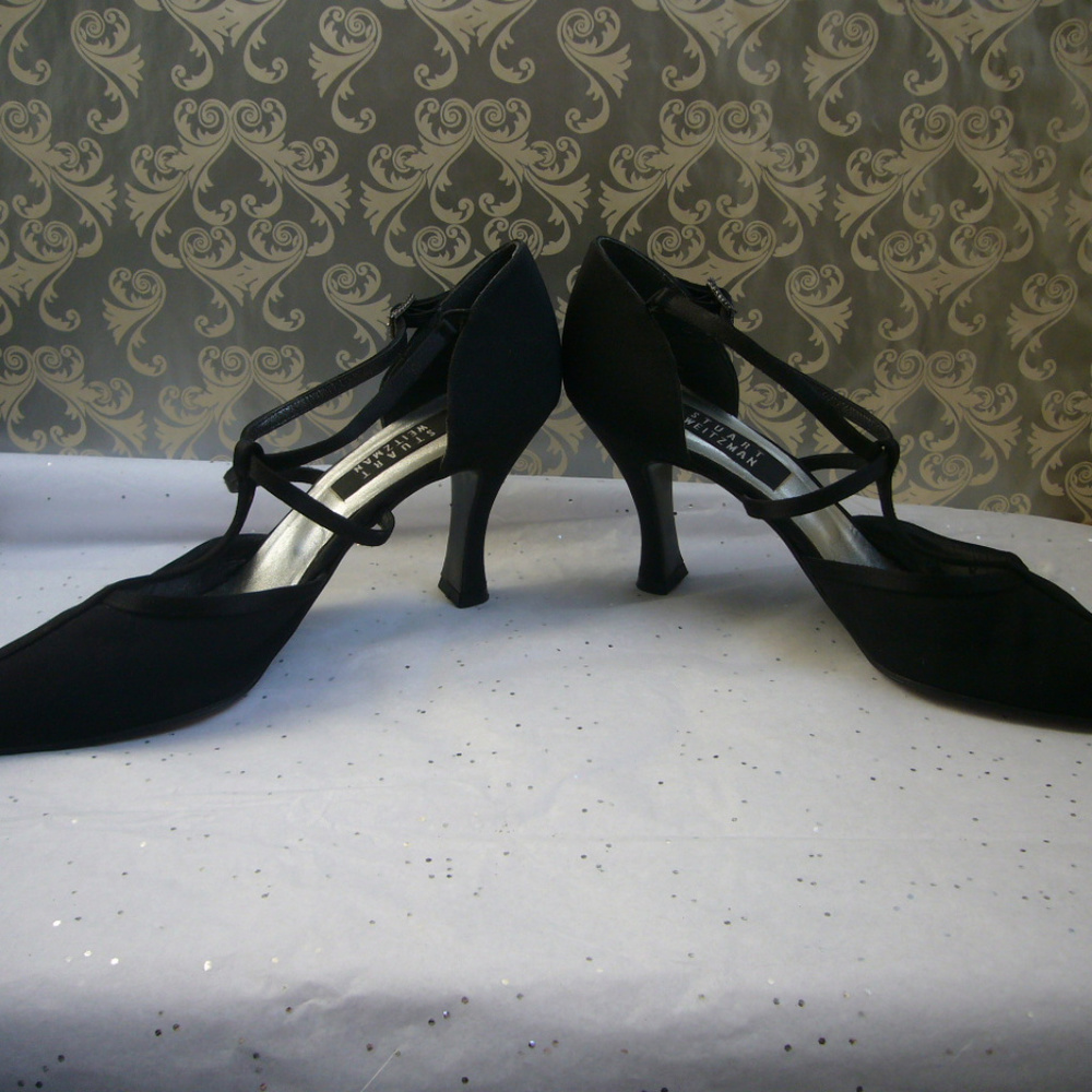 Stuart Weitzman Black T-Strap Pointed Toe - 9.5 M - image 7